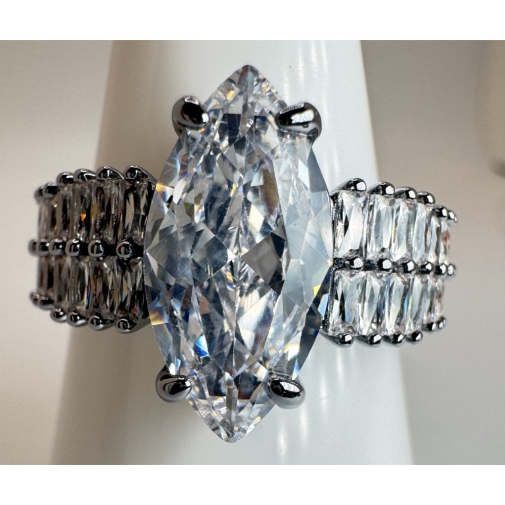 Size 11 Bomb Party Ring - RG94193 Wandering Silver Skies- Diamond CZ On Hematite